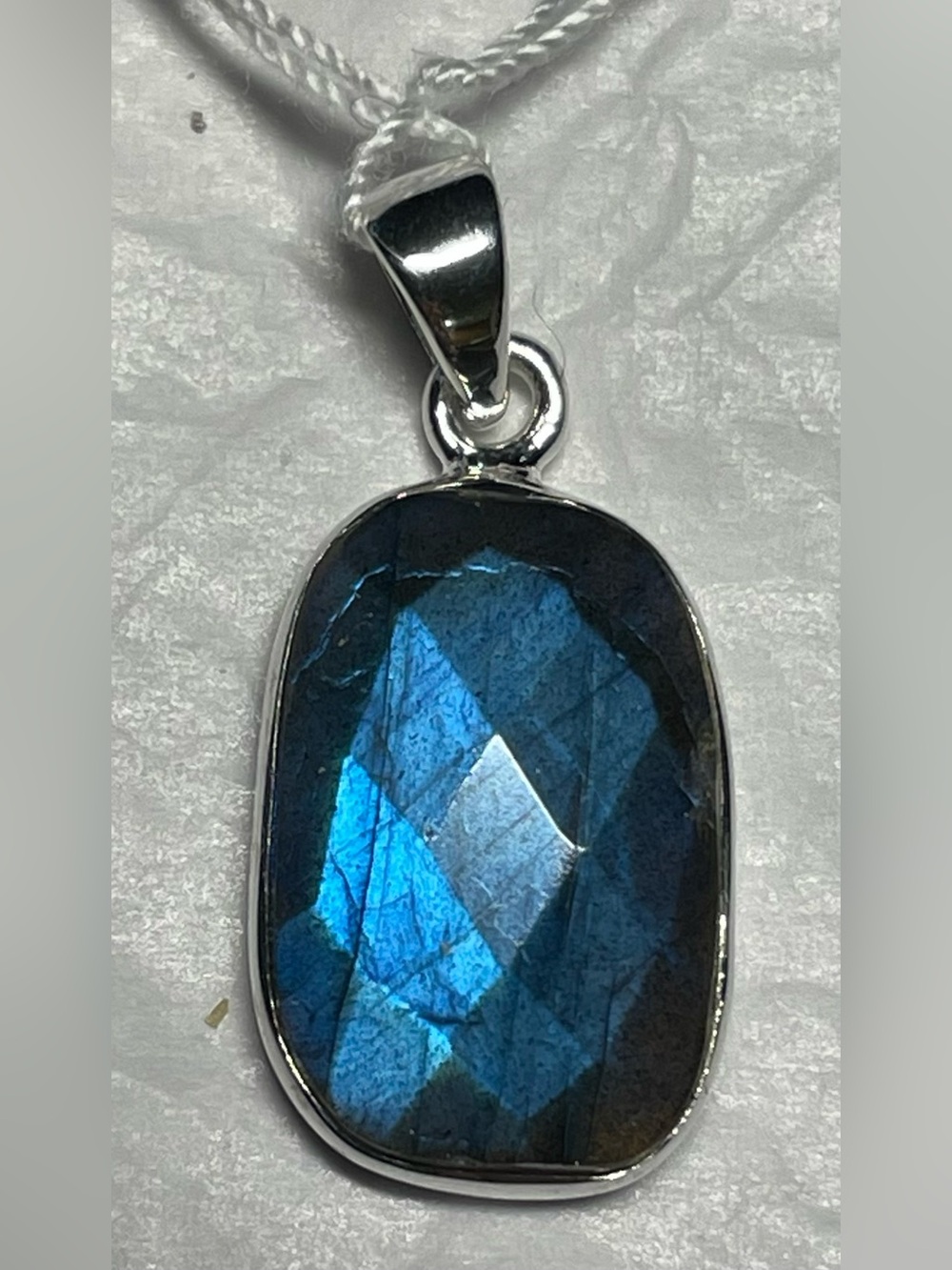 Faceted labradorite pendant